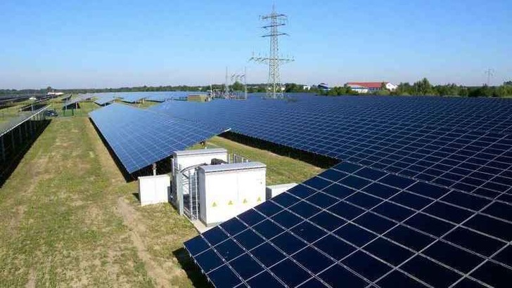 2014 wurden nur 200 Solarparks mit rund 0,6 Gigawatt Leistung neu bebaut. - © Belectric
