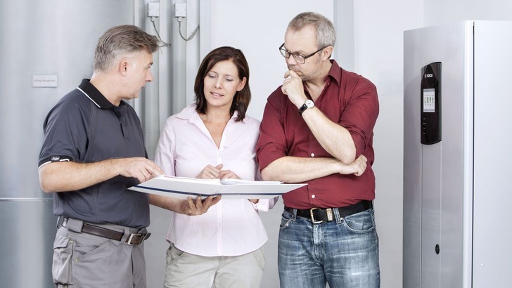 Immer mehr Endkunden wollen sich autark versorgen. Wer sie mit dem Argument wirbt, dass Solarakkus wirtschaftlich sind, muss diese Aussage in der Praxis nachweisen.