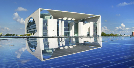 Ohne den schnelleren Ausbau der erneuerbaren Energien wird die Bundesregierung ihre selbst gesteckten Klimaschutzziele nicht erreichen.