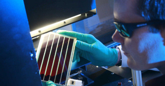 Auch die Australier forschen in ihren Labors in Queanbeyan, New South Wales, an der Weiterentwicklung der Farbstoffsolarzelle. - © Dyesol
