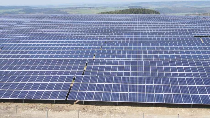 200.000 Kilowattstunden in nur vier Tagen: Der Solarpark Wachenbrunn.