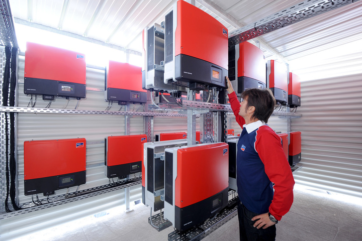 14 Anbieter mit insgesamt 80 Stringwechselrichtern zwischen zehn und 30 Kilowatt sind in der aktuellen Marktübersicht enthalten. - © SMA
 14 Anbieter mit insgesamt 80 Stringwechselrichtern zwischen zehn und 30 Kilowatt sind in der aktuellen Marktübersicht enthalten.