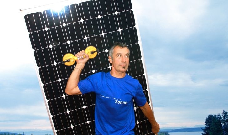 Installateure müssen Ihre Kunden nicht nur technisch beraten. Der BSW Solar bietet entsprechende Seminare an. - © BSW Solar
 Installateure müssen Ihre Kunden nicht nur technisch beraten. Der BSW Solar bietet entsprechende Seminare an.