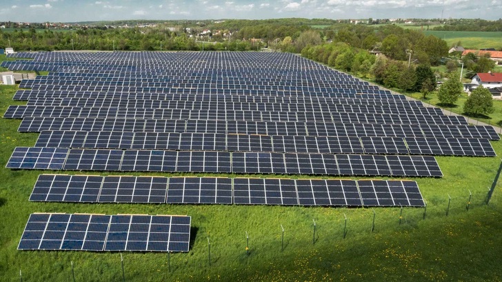 Das Solarkraftwerke in Meerane, Sachsen. - © Sonneninvest
