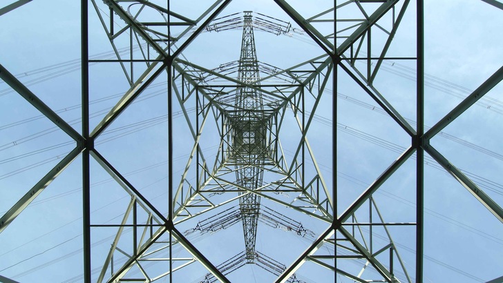 Blick in die Röhre: Die Netzentgelte bleiben undurchsichtig. - © Amprion
 Blick in die Röhre: Die Netzentgelte bleiben undurchsichtig.