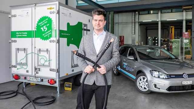 Die Ladestation kann auch als Pufferbatterie das Stromnetz stützen.