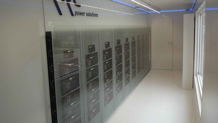 Das Innenleben des Stromspeichers in Homburg.