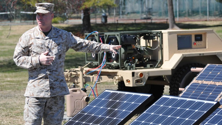 Solarstrom dient künftig auch der US-Marine. - © US Navy
