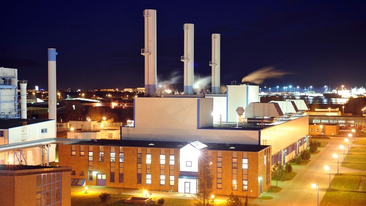 Heizkraftwerk der Stadtwerke in Rostock.
