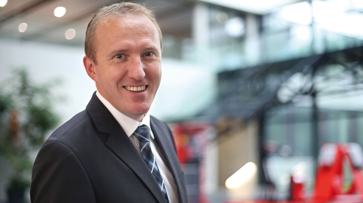 Martin Hackl leitet die Solarsparte von Fronius. Er blickt optimistisch ins neue Sonnenjahr.