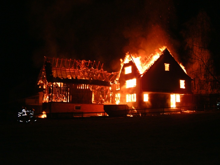 Brennendes Haus in der Schweiz.