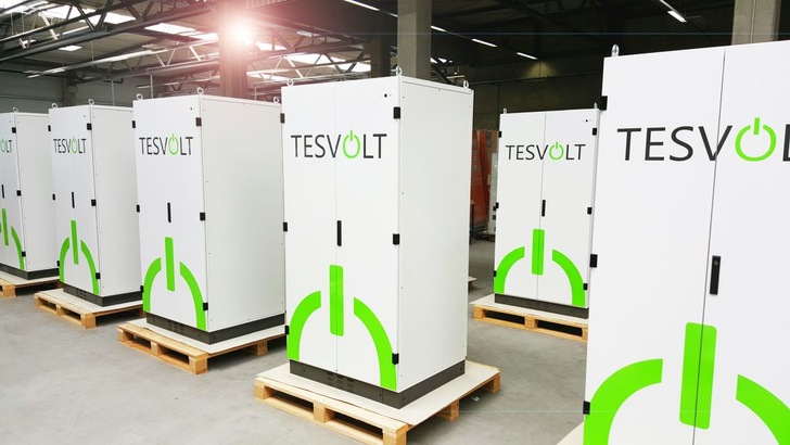 In Kroppstädt bei Wittenberg erfolgt die Endmontage der Tesvolt Li-Baureihe. - © Tesvolt
