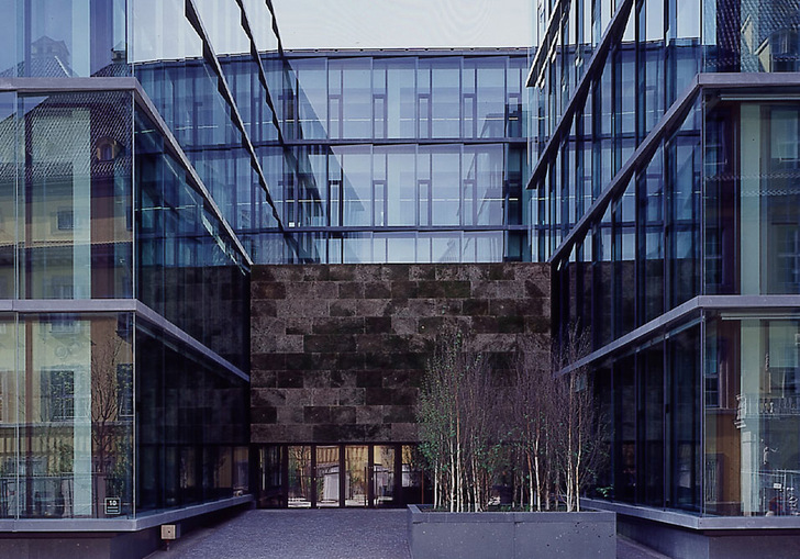 Der VDE schafft ein neues Qualitätslabel für Module, Munich Re bietet Versicherungslösung dazu. - © Munich Re
 Der VDE schafft ein neues Qualitätslabel für Module, Munich Re bietet Versicherungslösung dazu.