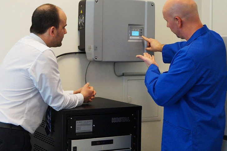 Die KfW hat das Förderprogramm für Stromspeicher vorerst gestoppt.