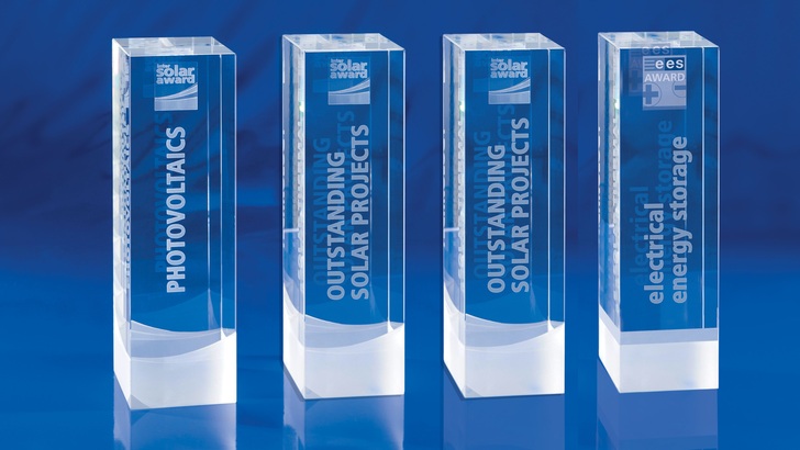 Insgesamt gibt es auf der EES und Intersolar vier Awards zu gewinnen.
