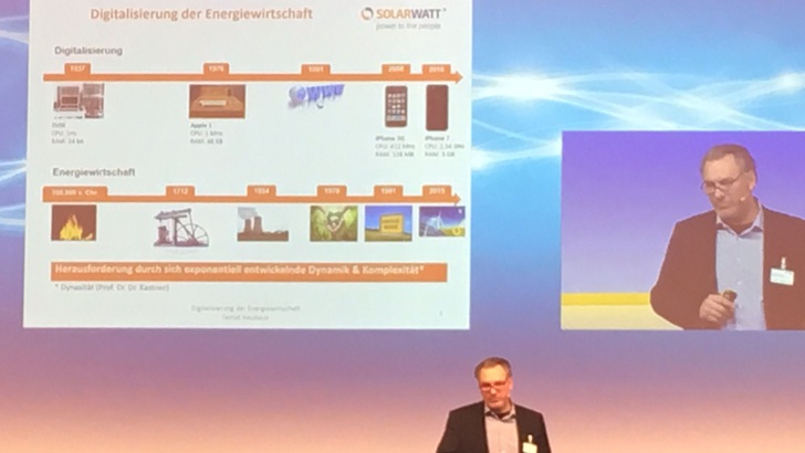 Solarwatt-Chef Detlef Neuhaus auf der Jahrestagung Energiewirtschaft 2017 in Berlin.