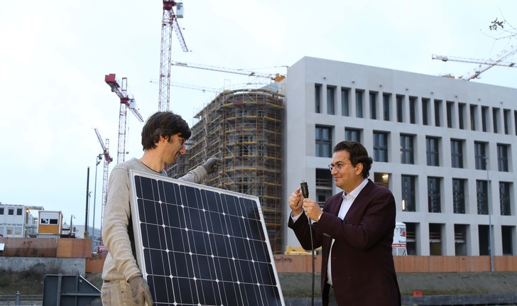 Der 90-minütige Film zeigt Beispiele wie nachhaltig und kostensparend gebaut werden kann.