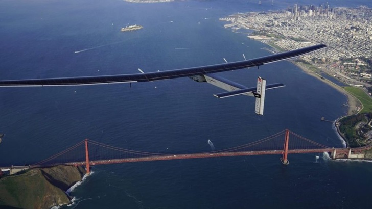 Der Weltsolarpreis ging an André Borschberg und Betrand Piccard für die solare Weltumseglung. - © Solar Impulse
