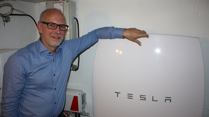 Thoms Koch kombiniert seine Powerwall mit einem E-Golf und Photovoltaik auf dem eigenen Dach.