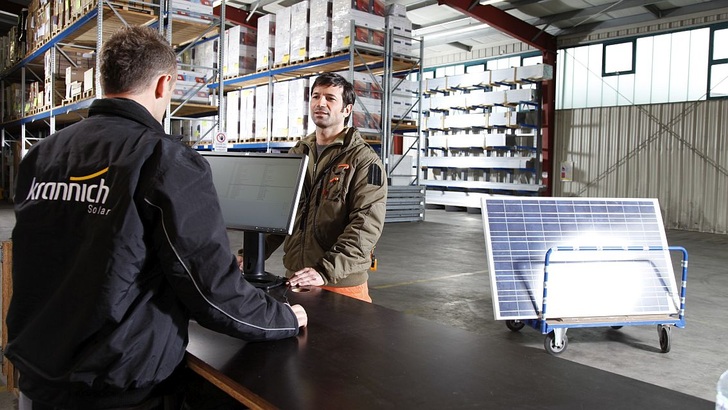 Krannich Solar in Weil der Stadt ist ein Fachgroßhändler, der auf die Photovoltaik und Stromspeicher spezialisiert ist. - © Foto: Krannich Solar
