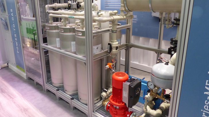 Auf der Intersolar stellte GP Joule erstmals seinen PEM-Elektrolyseur der Megawatt-Klasse vor.