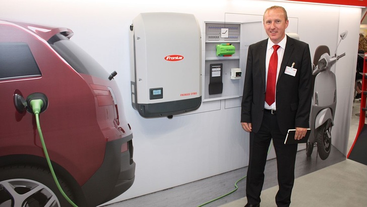 Fronius kooperiert mit Loxone, um die Ladestationen für Elektrofahrzeuge in den Eigenverbrauch einzubinden