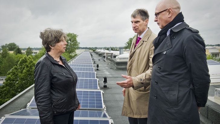 Auch in Berlin-Pankow gibt es die ersten Photovoltaikanlagen für Gewerbestrom. - © Berliner Stadtwerke
