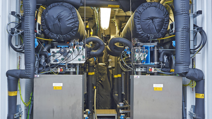 Seit drei Jahren arbeitet die Power-to-Gas-Anlage auf dem Betriebsgelände des Versorgers Mainova. Mait vollem Erfolg, wie die Auswertung der Betriebsergebnisse jetzt zeigt.