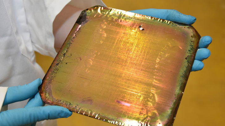 Batteriezellen mit Siliziumanoden könnten bis zu zehn mal mehr Energie speichern als die bisherigen Zellen mit Graphitanoden.