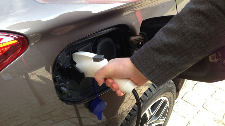 Die Ladetechnik muss zum Fahrzeug passen.