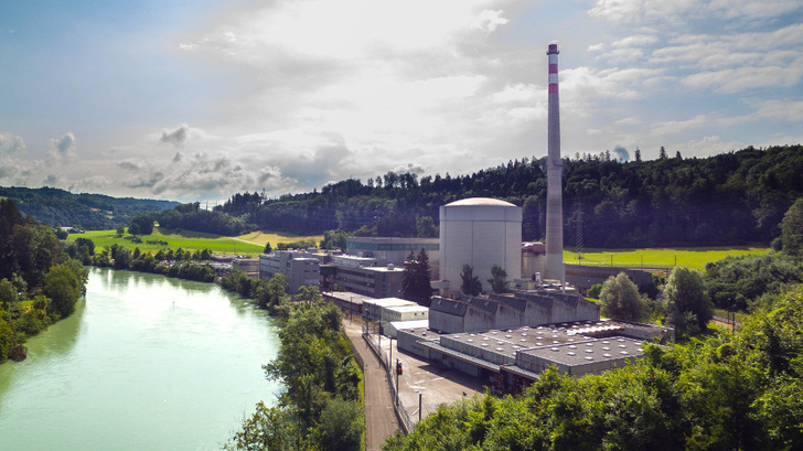 Ab Ende 2019 speist das Atomkraftwerk Mühleberg keinen Strom mehr ins Netz ein. Es ist der erste Atommeiler der Schweiz, der vom Netz geht. - © BKW
