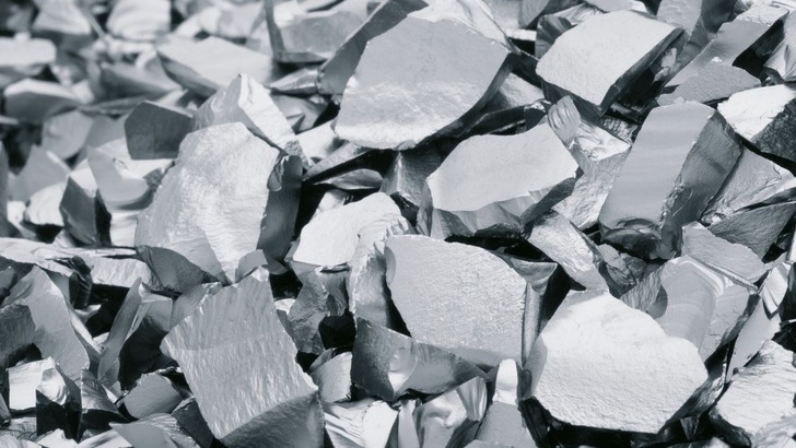 Aus polykristallinem Silizium werden Wafer für die Solarindustrie hergestellt. - © Wacker AG
 Aus polykristallinem Silizium werden Wafer für die Solarindustrie hergestellt.