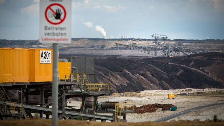 Die Spuren der Braunkohle werden noch lange sichtbar bleiben. - © Christian Mang, Greenpeace
 Die Spuren der Braunkohle werden noch lange sichtbar bleiben.