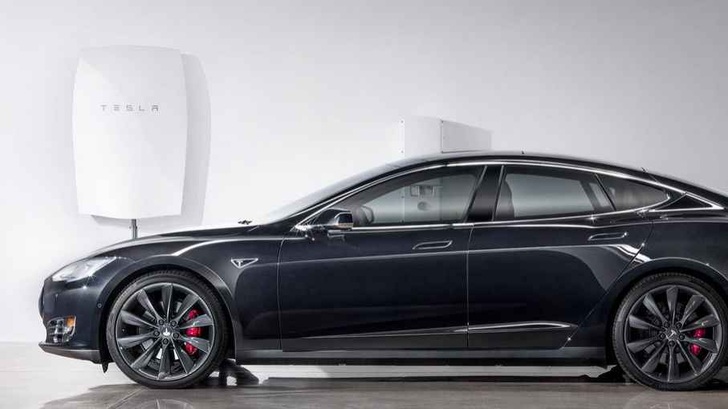 Tesla baut nur rein elektrische Modelle. - © Tesla
