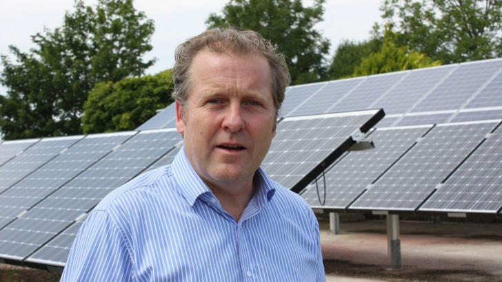 Mischa Paterna ist Geschäftsführer und Vertriebsleiter des Photovoltaikdienstleisters Suncycle.