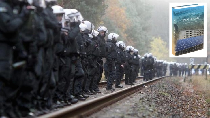 Polizei schützt den Castor am Gleis nach Gorleben. - © www.castor2010.de
