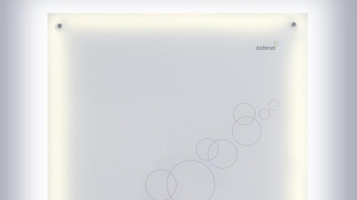 Die Elektronik des Speichers wandert in einen Steuerschrank an der Wand.