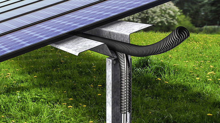 Die beste Lösung gegen Tierfraß: Die flexiblen Wellenrohre sind eigentlich der einzige wirksame Marderschutz.