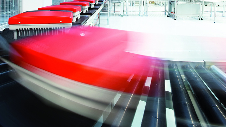 Die Produktion läuft auf Hochtouren: Noch nie hat SMA so viel Wechselrichterleistung wie im vergangenen Jahr verkauft.