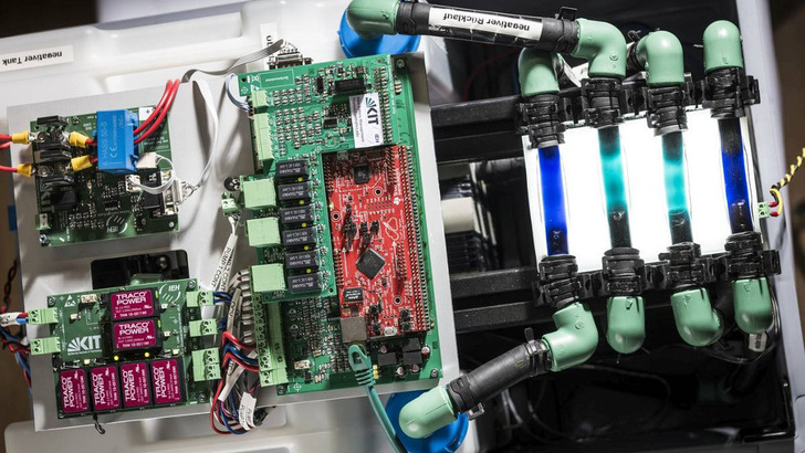 Noch ist das Batteriemanagement ziemlich groß. In der marktreifen Ausführung soll es dann auf einen Mikrochip passen.