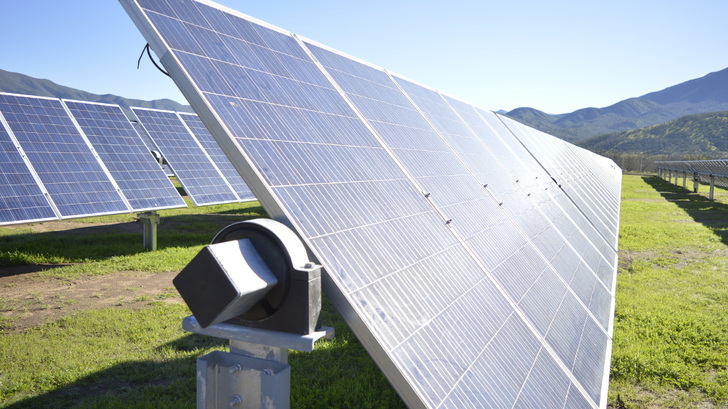 Nclave ist ausschließlich auf die Montagesysteme für Solarparks spezialisiert, bringt aber in Gesatalt von MFV Solar gleich einen Projektierer mit. - © Nclave
