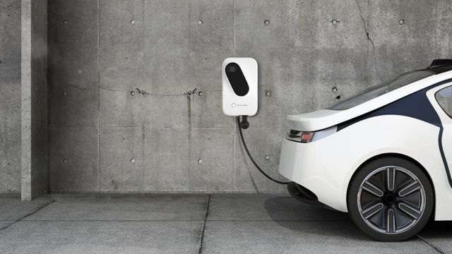 Es muss nicht immer ein Tesla sein: Die Wallbox von Sonnen. - © Sonnen
