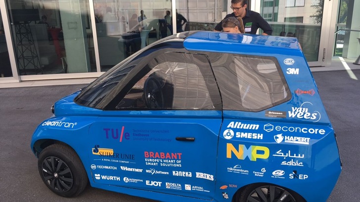 Das Automodell Noah von Studenten der TU Eindhoven besteht aus: Zucker und Flachs.