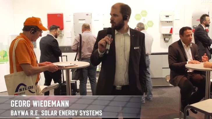 Georg Wiedermann von Baywa r.e. bei der Intersolar.