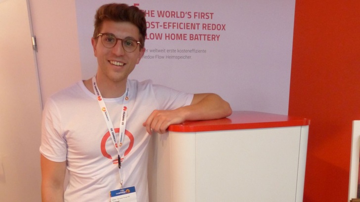 Michael Peither auf der Intersolar. Er ist Gründer und Chief Technology Officer (CTO) der Voltstorage GmbH.