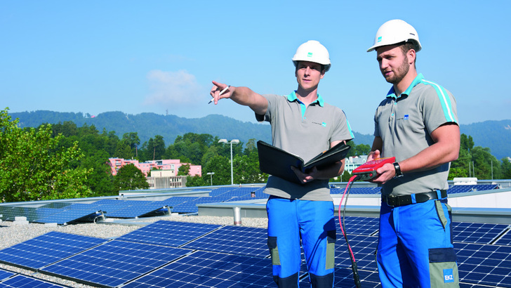 Auch die Solarbranche sucht händeringend nach Ingenieuren. - © EKZ
