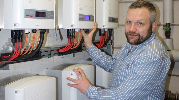 Sebastian Pönsgen ist Experte für Sektorkopplung und Photovoltaik aus Zülpich.