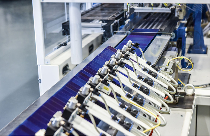 Neue Fertigungstechnik treibt die Innovationenbei Solarmodulen. - © Fraunhofer ISE
