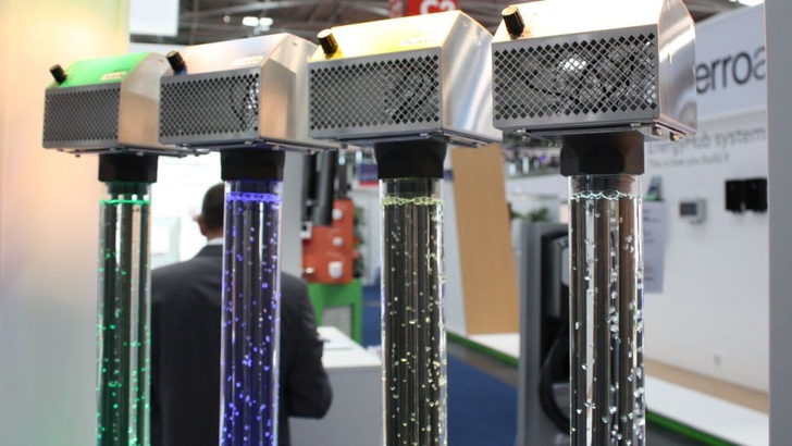 Innovationen wie die Heizstäbe von My-PV (hier in München 2018) senken die Wärmekosten im Gebäude.