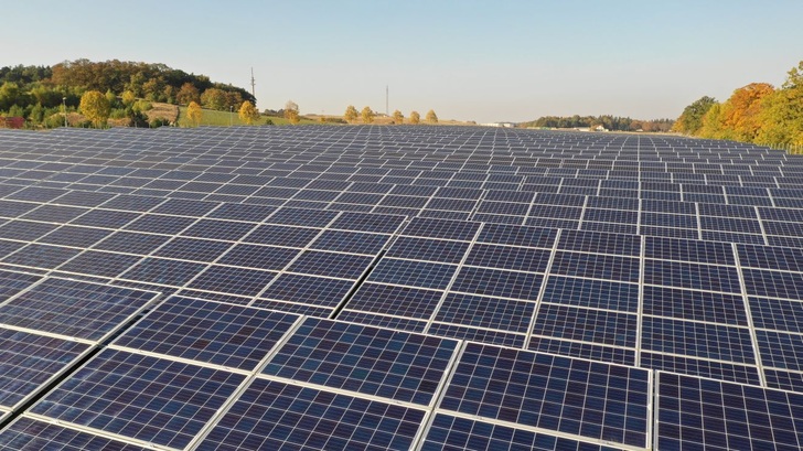 Im Juni 2018 ging der Solarpark in Wittstock in Betrieb. Schon im August des selben Jahres kam er ohne Marktprämie aus. - © Wattner
